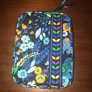Vera Bradley Zip Case- Midnight Blues- Like New!!